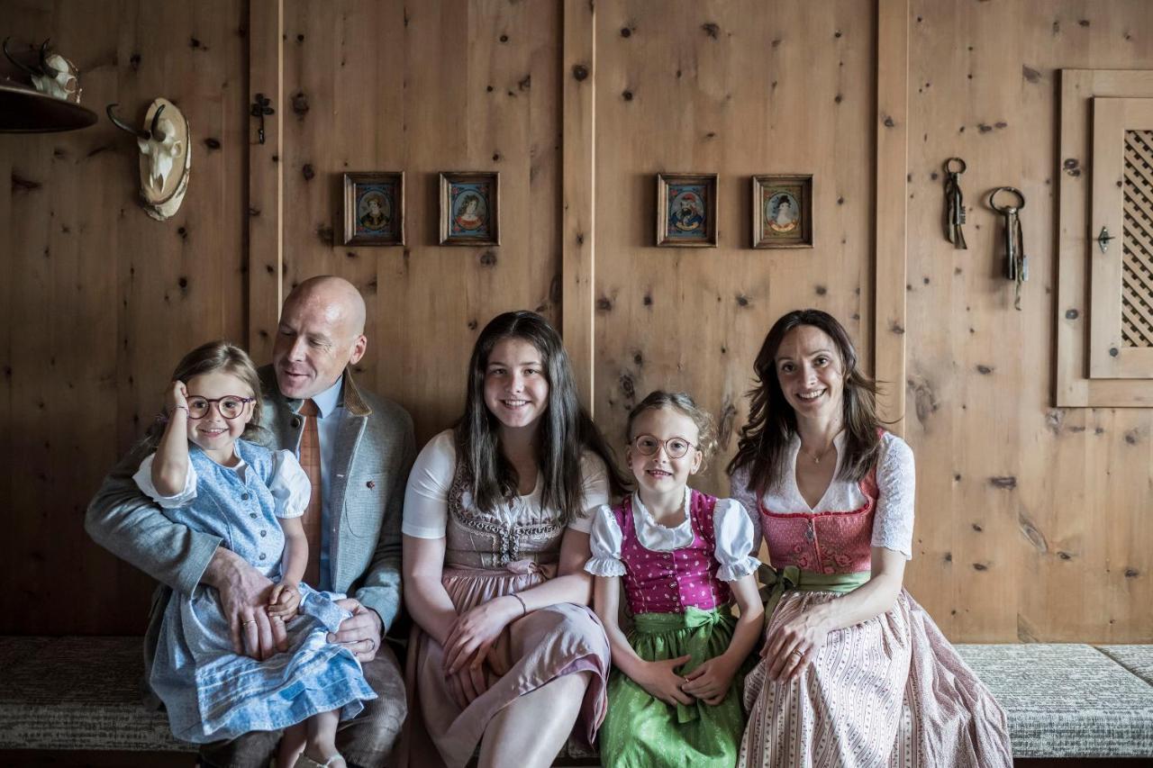 Post Alpina - Family Mountain Chalets Сан Кандидо Екстериор снимка