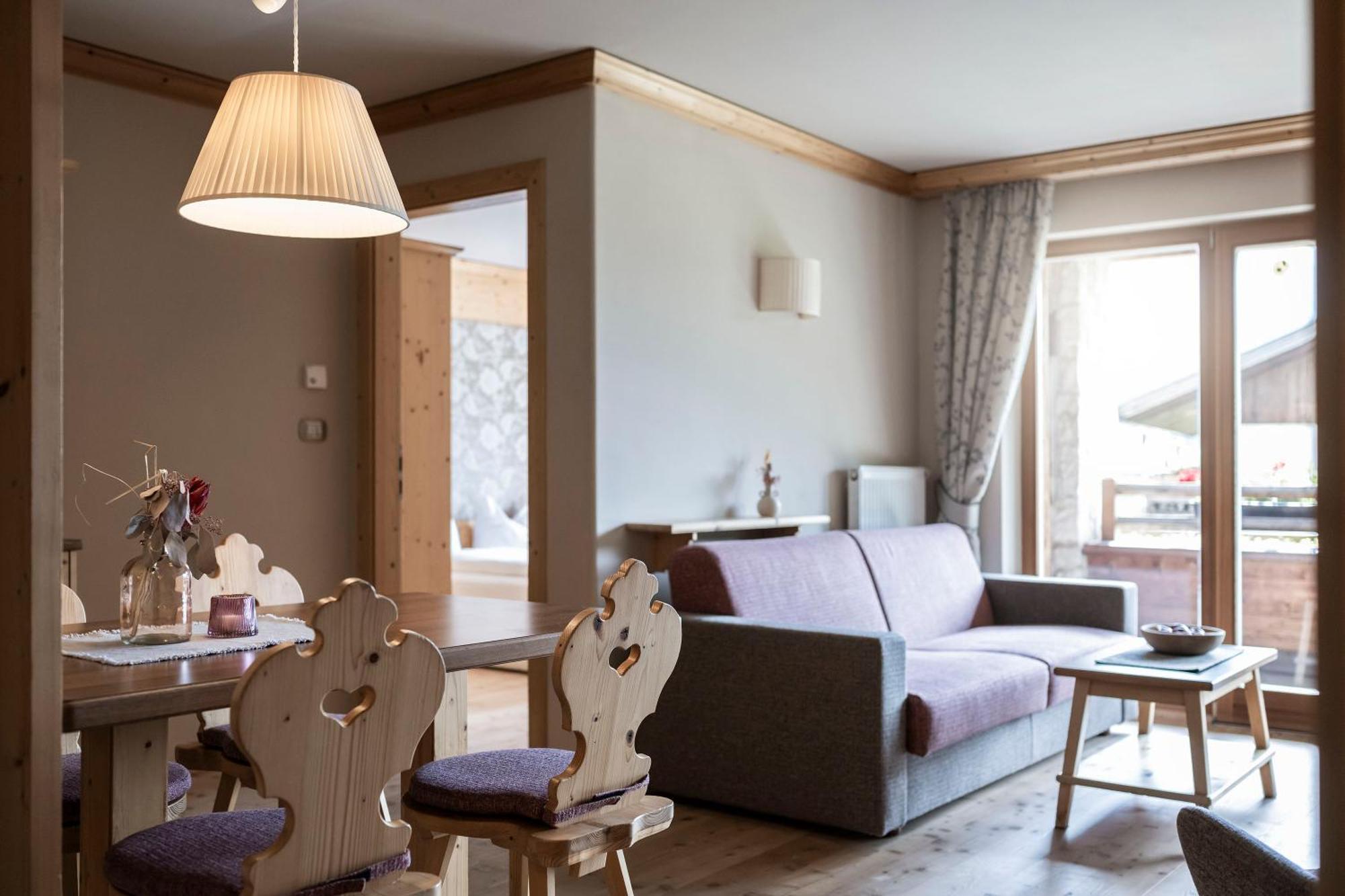 Post Alpina - Family Mountain Chalets Сан Кандидо Екстериор снимка