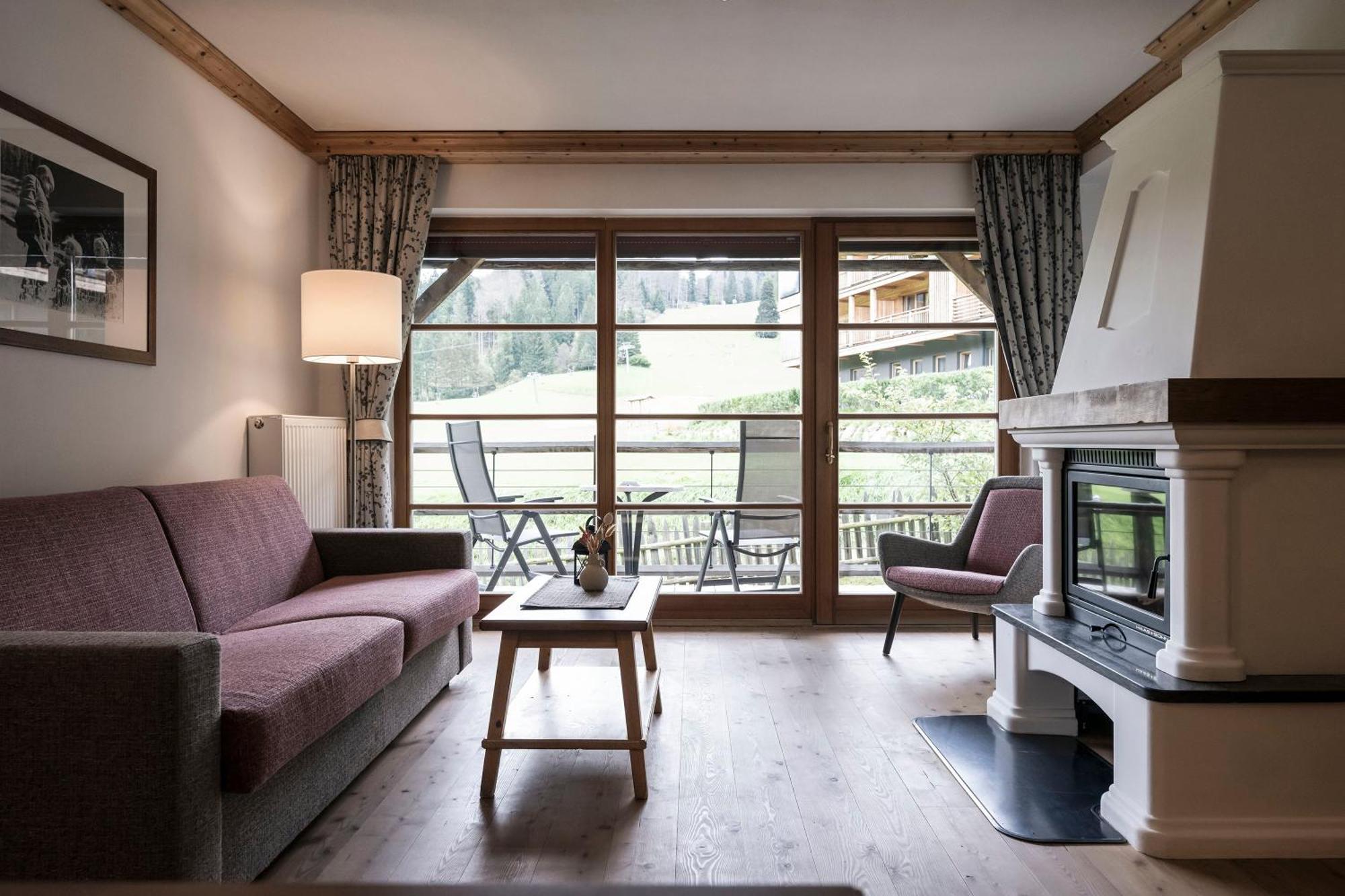 Post Alpina - Family Mountain Chalets Сан Кандидо Екстериор снимка